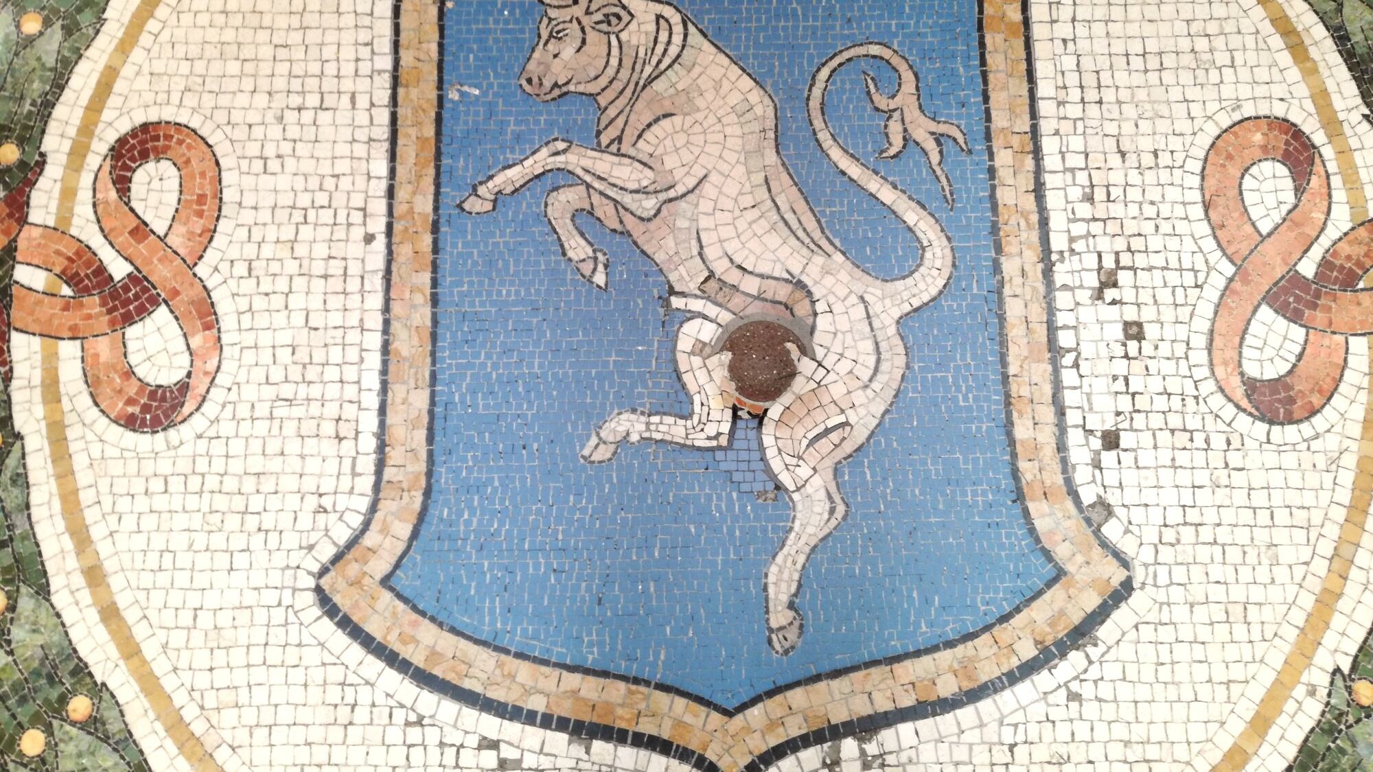Il toro di Milano e il rito scaramantico