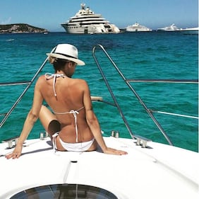 Le vip italiane più sexy in spiaggia: foto 2