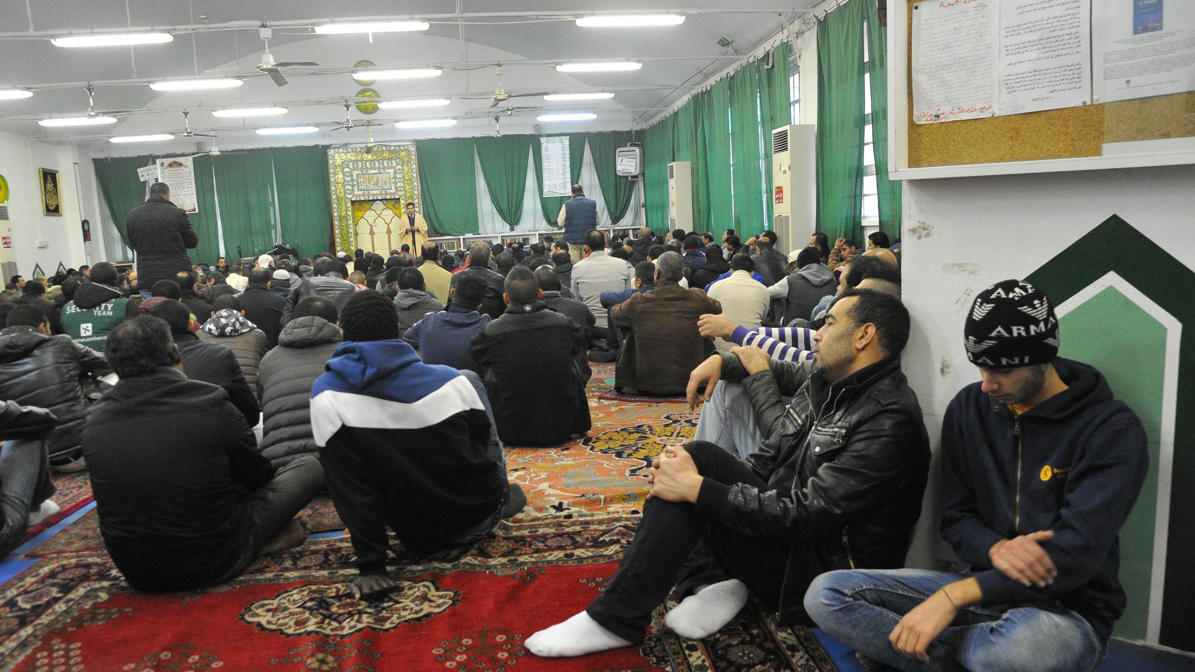 Islamici italiani vogliono più moschee contro l'Isis