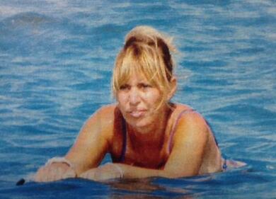 Alessandra Mussolini al mare con il marito 3