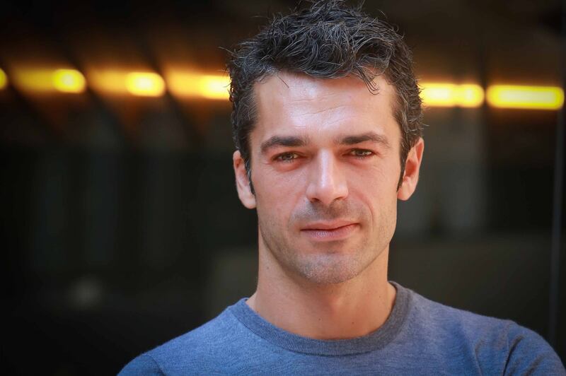 Luca Argentero con il cast del film "Al posto tuo" 10