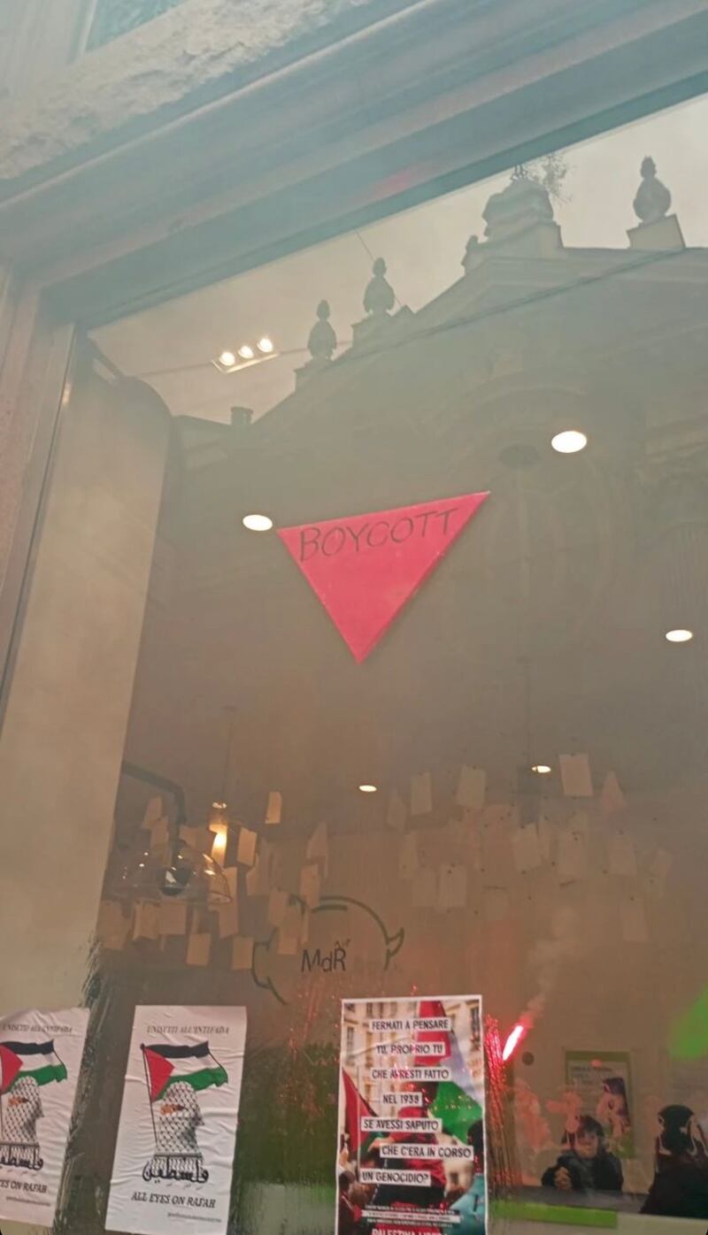 Torino sotto assedio dei manifestati: vandalizzato il centro e bloccata la stazione 2