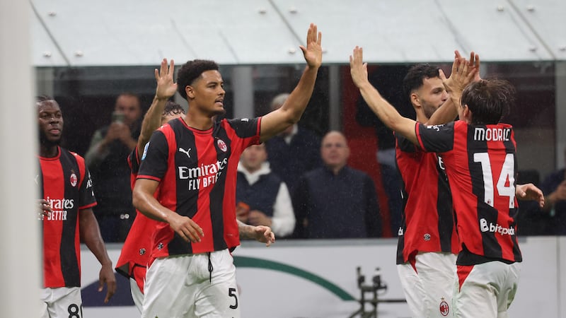 Il Milan prima domina, poi subisce il ritorno dell’Atalanta: finisce 3-2 per i rossoneri