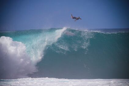 Triple Crown of Surfing, prima grande giornata di surf alle Hawaii 1