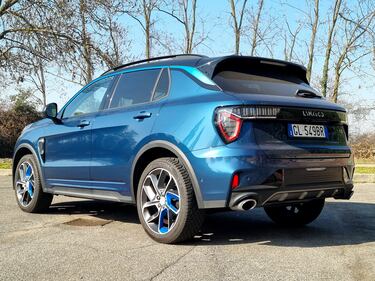 Lynk & Co 01, la nostra prova: guarda le foto 6