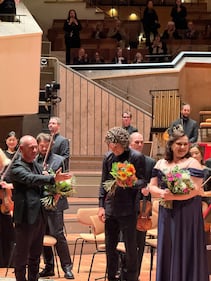 Trionfo alla Philharmonie di Berlino nel nome di Giuseppe Sinopoli: 1.800 spettatori acclamano la Philharmonia Orchestra e Robin Ticciati