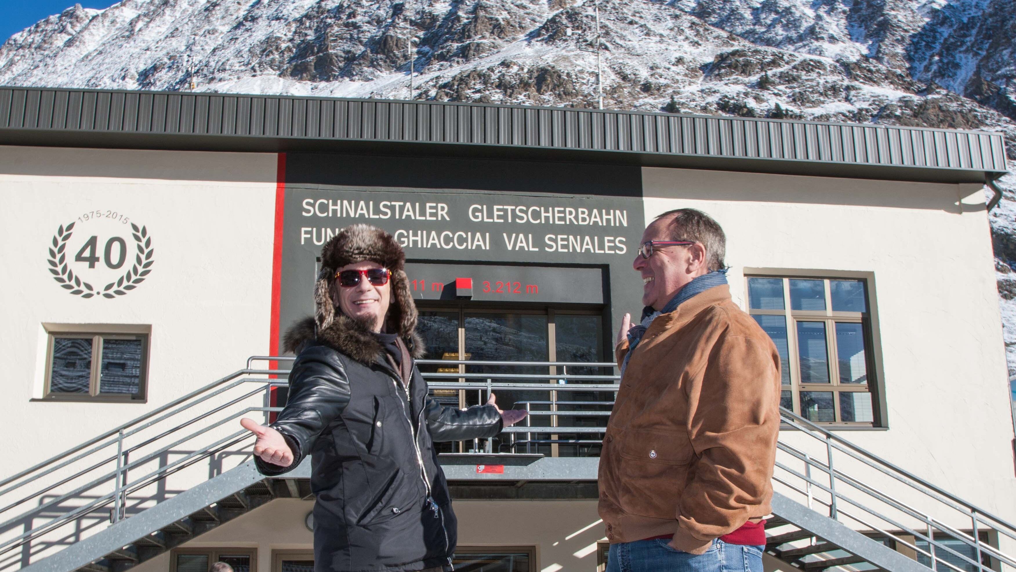 J AX e Bianca Atzei, musica sul ghiacciaio in Val Senales