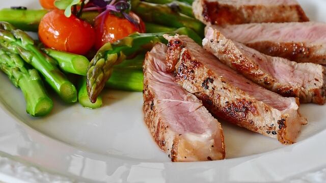 Dieta chetogenica, cos'è e quali sono gli effetti collaterali