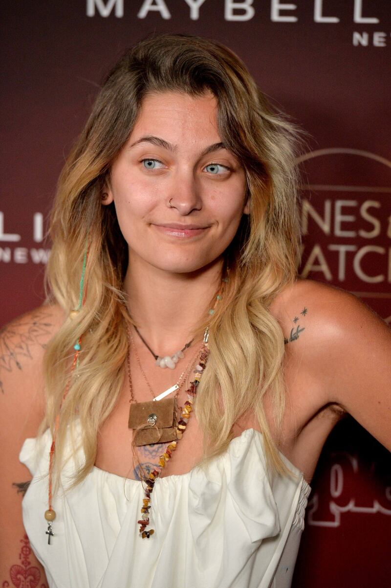 Paris Jackson in topless su Instagram 25