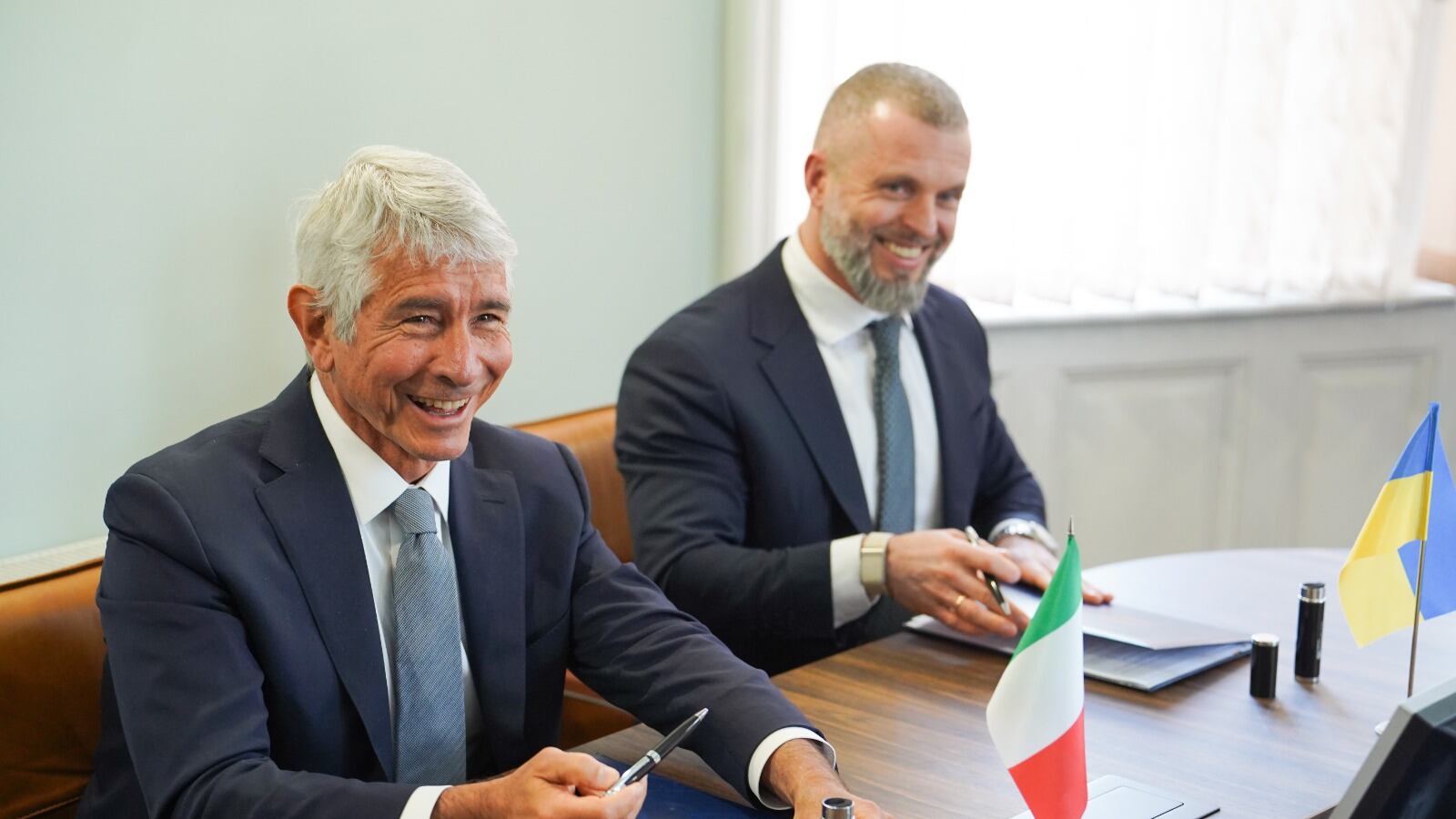 Abodi e il ministro dell'Ucraina firmano piano gioventù, sport e attività fisica