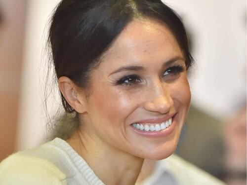 Ex portavoce della regina Elisabetta: "Baby shower di Meghan sopra le righe"
