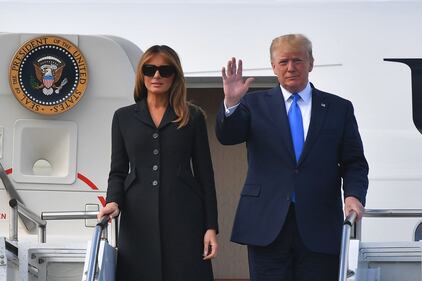 Trump e Macron alle commemorazioni al cimitero americano di Colleville-sur-Mer 8