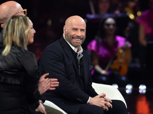 Sanremo, John Travolta ospite delle seconda serata. E Amadeus va da Fazio
