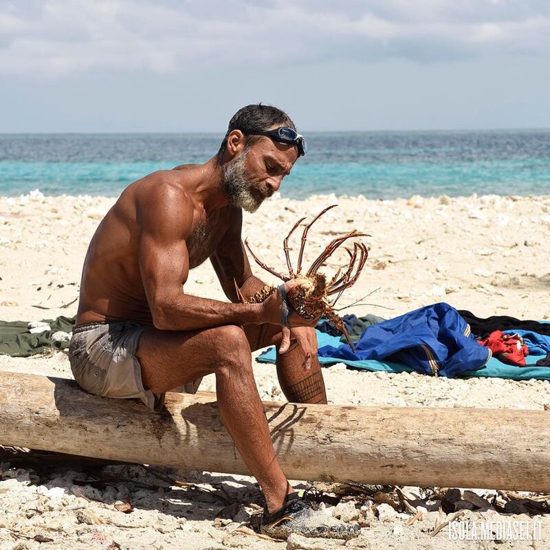 Isola 2017, i momenti hot dei naufraghi 19