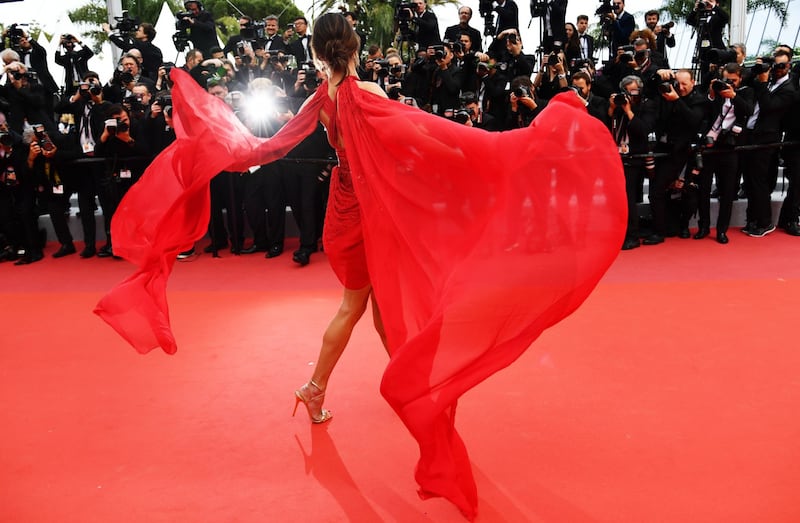 Cannes, lo spacco da urlo di Alessandra Ambrosio 6