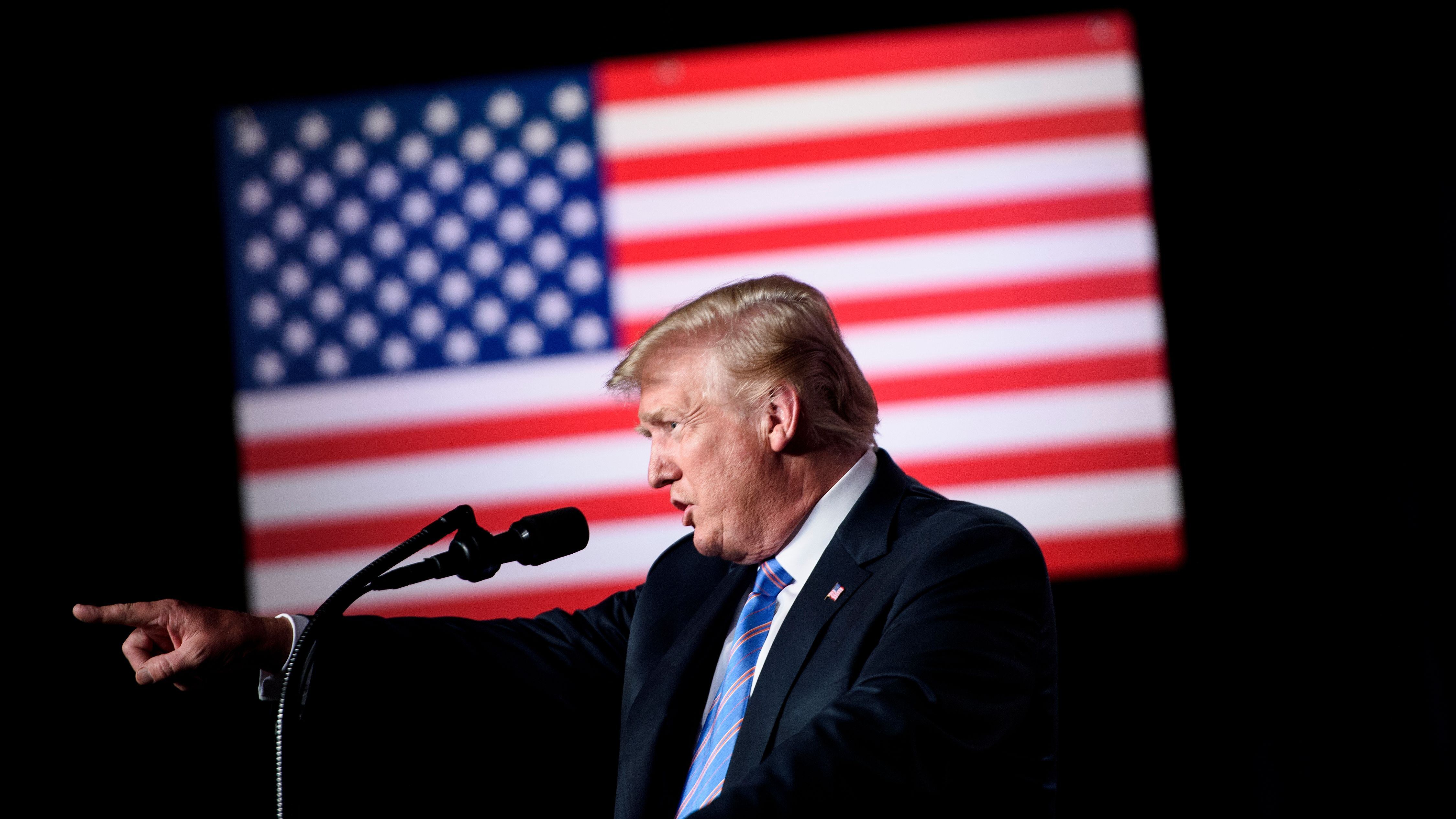Trump: "Auto, dazi zero tra Usa e Ue"
