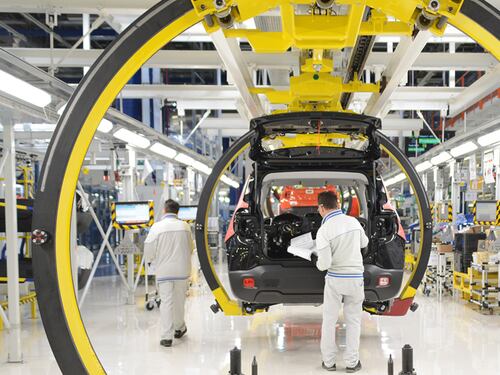 Rapporto Svimez: "Il Nord Italia non è più tra le locomotive d'Europa"