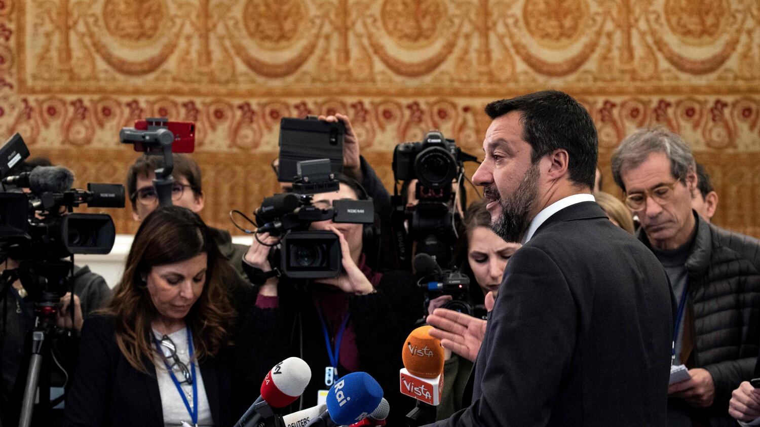 Salvini non esclude la crisi. Rixi: "Così si voterà a giugno"