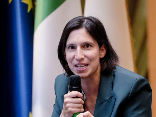 Brutta botta per Schlein, viva il Garante e Fico: quindi, oggi…