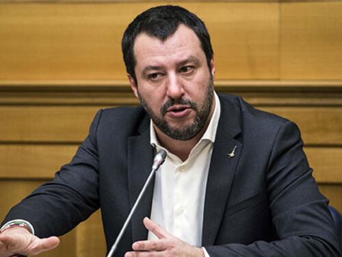 Libia, Repubblica attacca Salvini. E il leghista: "L'unico che ride è Macron"