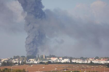 Hamas attacca Israele con razzi e missili: almeno 100 feriti 13