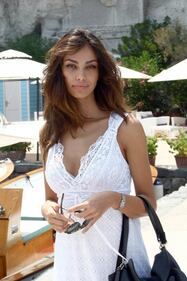 Madalina Ghenea, la Miss Universo di Sorrentino strega Cannes 26