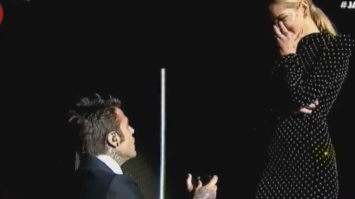 "Chiara, mi sposi?!" L'amore social di Fedez