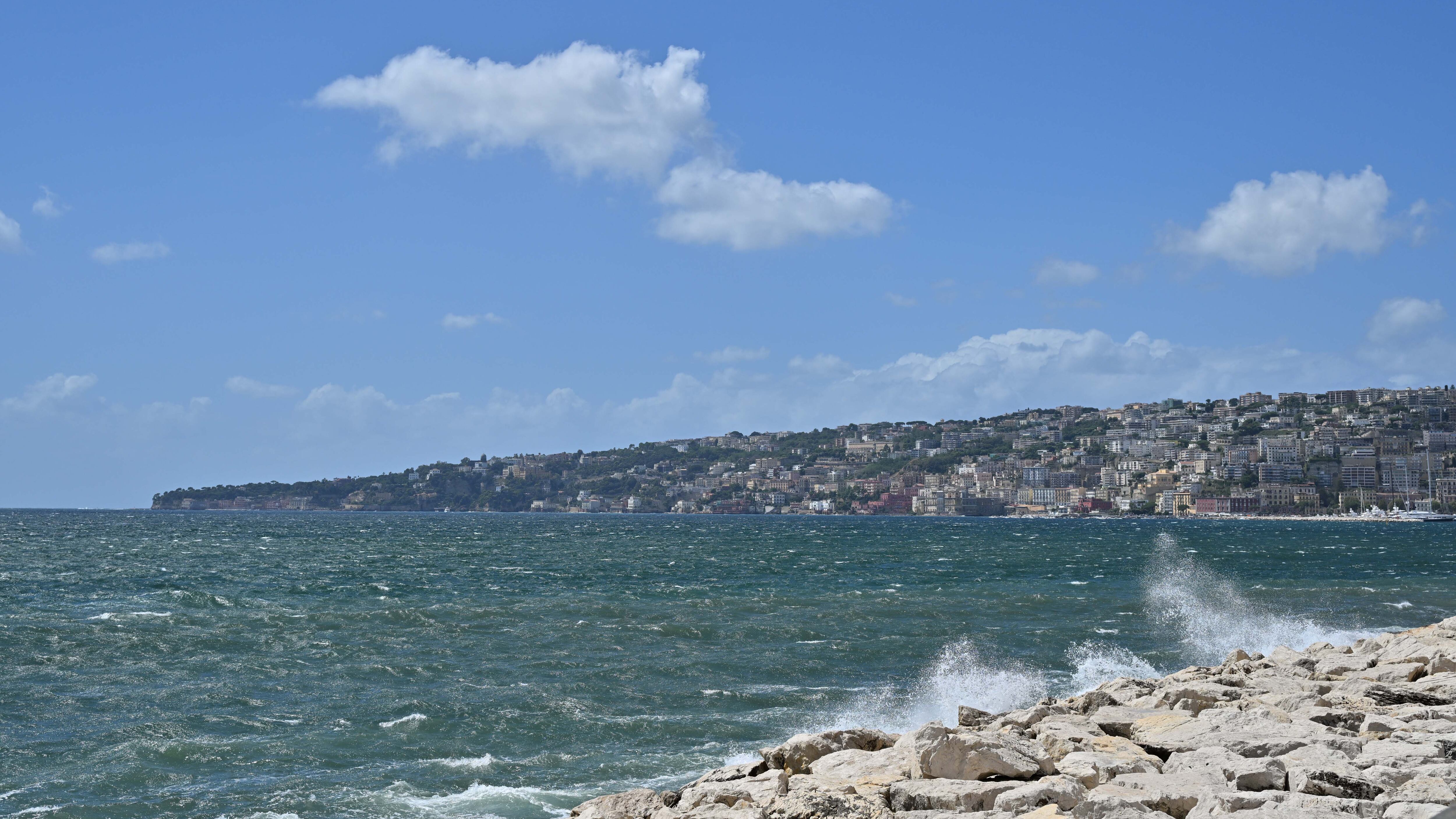 Meteo, da Poppea all’anticiclone Bacco: cosa cambia nel fine settimana
