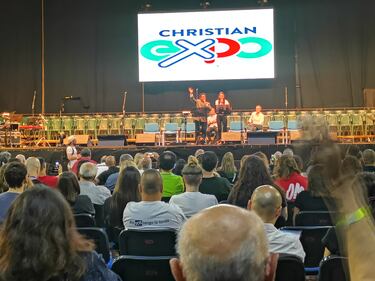 A Napoli la grande fiera cristiana 2