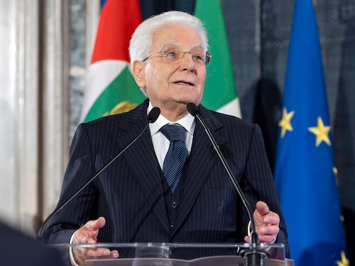 L'Ue critica Israele. Anche Mattarella condanna i raid