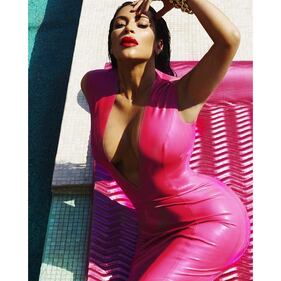 Kim Kardashian: nuda e hot su Instagram, si prepara a diventare a First Lady 3