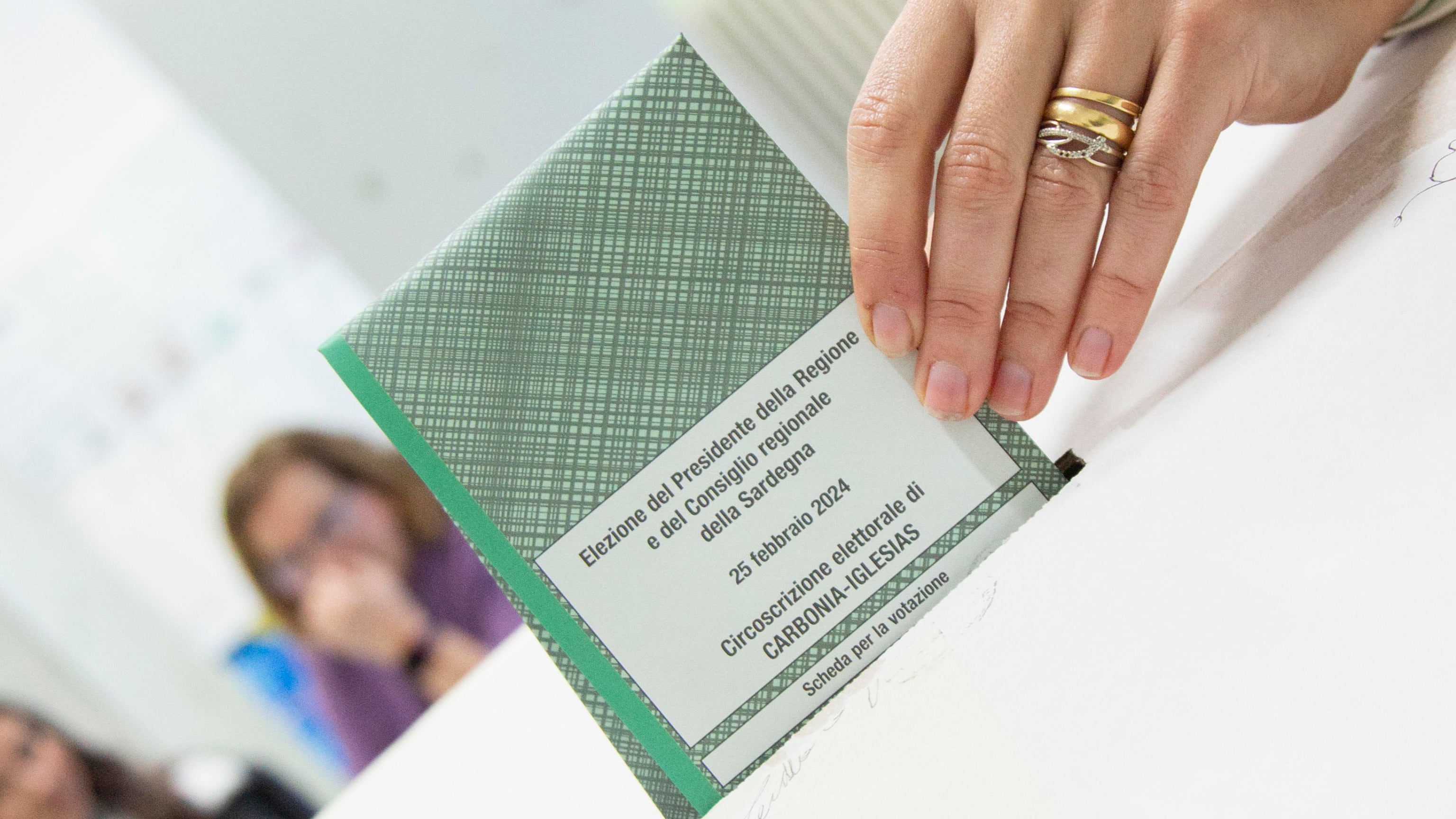 Premio di maggioranza e nome del premier ma mancano le preferenze: cosa prevede la nuova legge elettorale