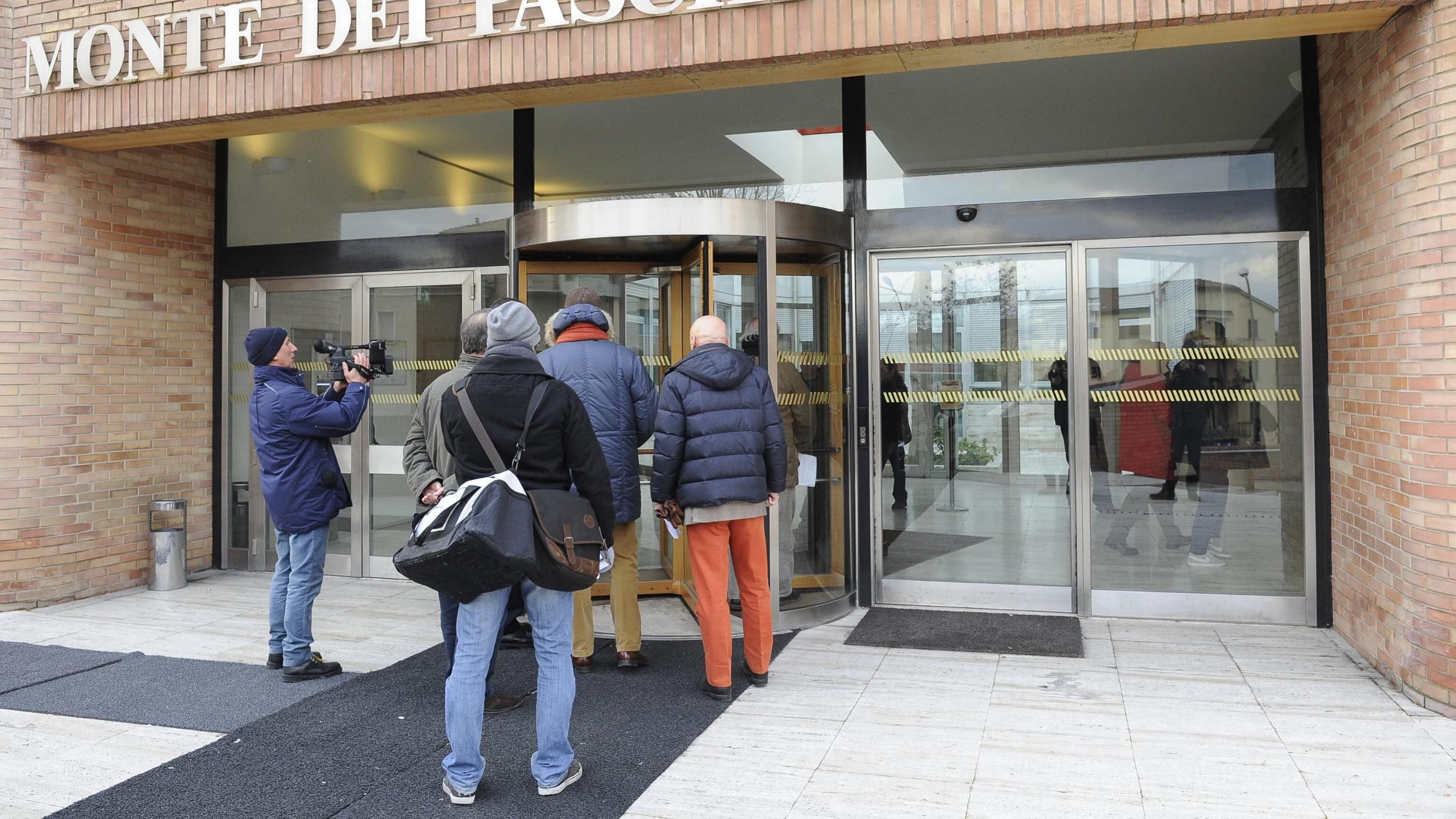 Mps, i pm contro gli ex vertici: "Era un'associazione a delinquere"