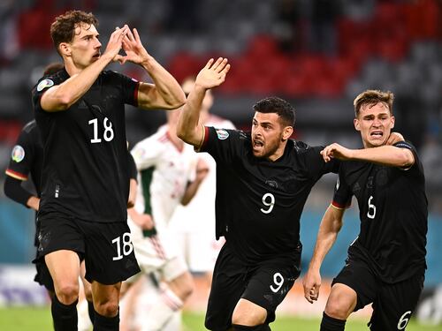 Fa gol ed esulta col "cuore". Il coro ungherese scatena la bufera