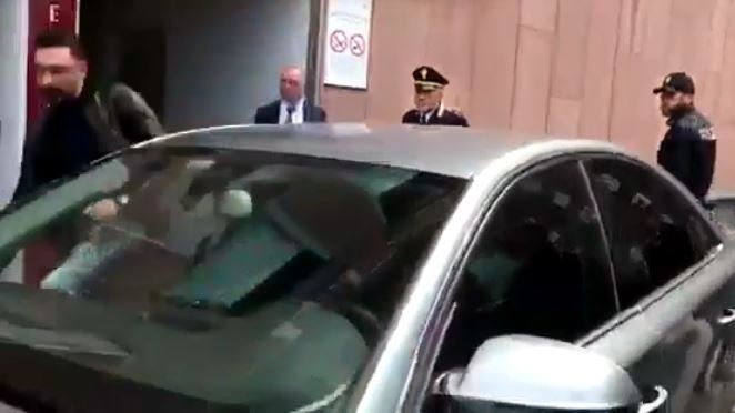 Berlusconi al San Raffaele: il fratello Paolo e Lapo Elkann incontrano il Cavaliere