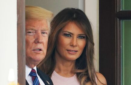 Melania Trump nell'orto con i tacchi: foto 8
