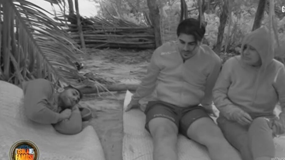 Nubifragio all'Isola: "Concorrenti spostati in un posto sicuro"