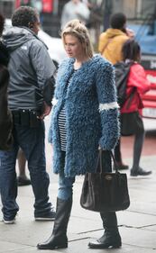 Bridget Jones mamma: Renée Zellweger col pancione sul set 2