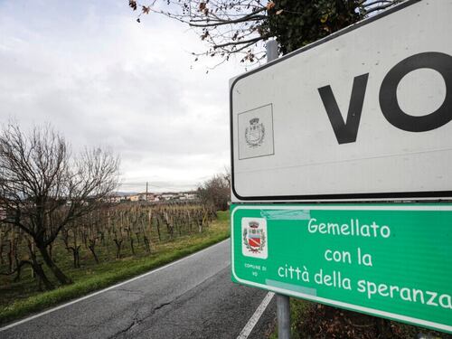 Qui ci fu la prima vittima. Ora i locali sono pieni: "Vogliamo ricominciare"