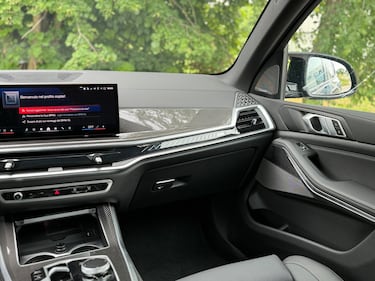 BMW X5 M60i: guarda la gallery del super SUV tedesco da 530 CV 15