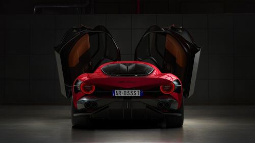 Alfa Romeo 33 Stradale, guarda le immagini 17