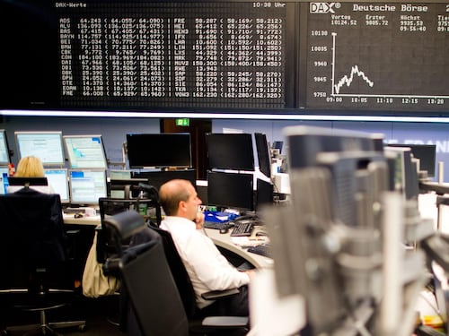 Borse in calo, Piazza Affari perde il 3%