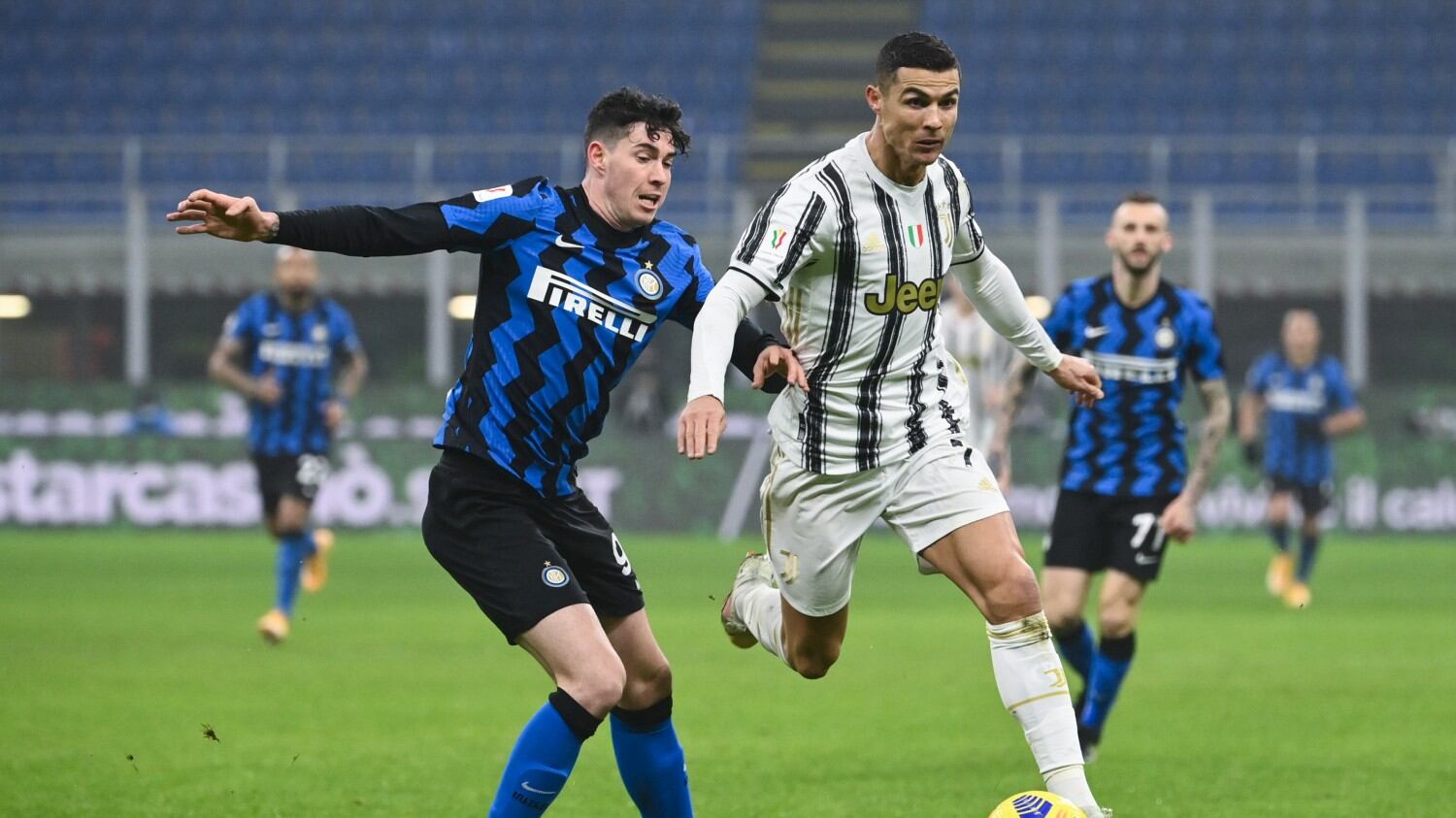 Derby d'Italia degli svarioni. E Cristiano ribalta l'Inter