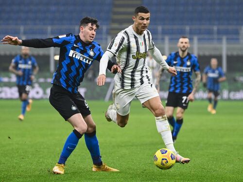 Derby d'Italia degli svarioni. E Cristiano ribalta l'Inter