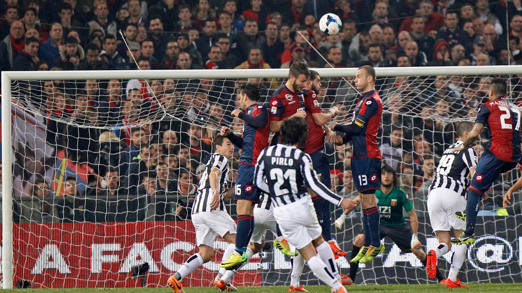 Buffon salva, Pirlo colpisce. La Juve corre a 100 all'ora