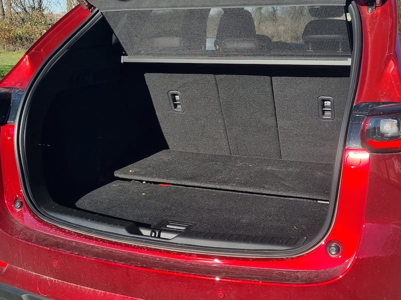 Mazda CX-5 2023, guarda le foto 2
