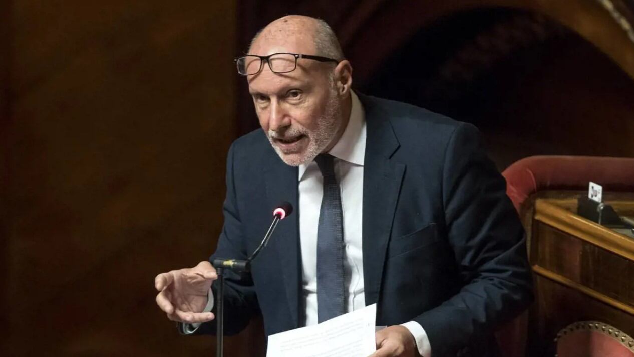 "Mi opposi al condono 5S. Così Conte mi mandò via"