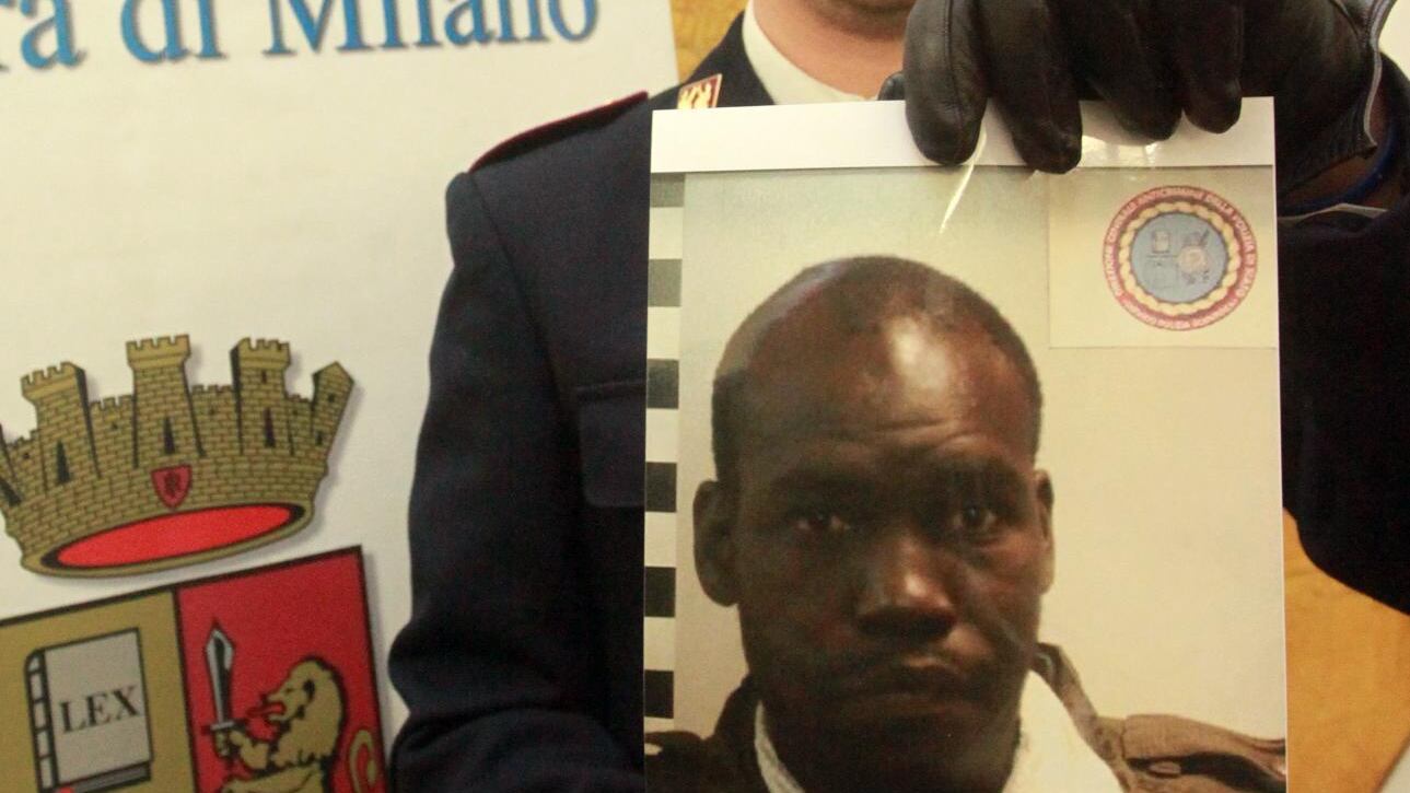Dopo 18 denunce finalmente preso l'uomo degli sputi
