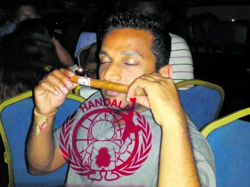 Foto con sigari e rum. Il direttore dell'Fbi hackerato da Teheran
