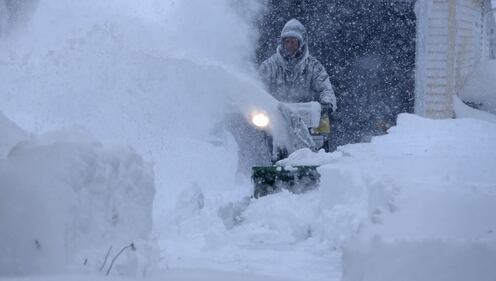 Usa, Buffalo paralizzata da una tempesta di neve 1